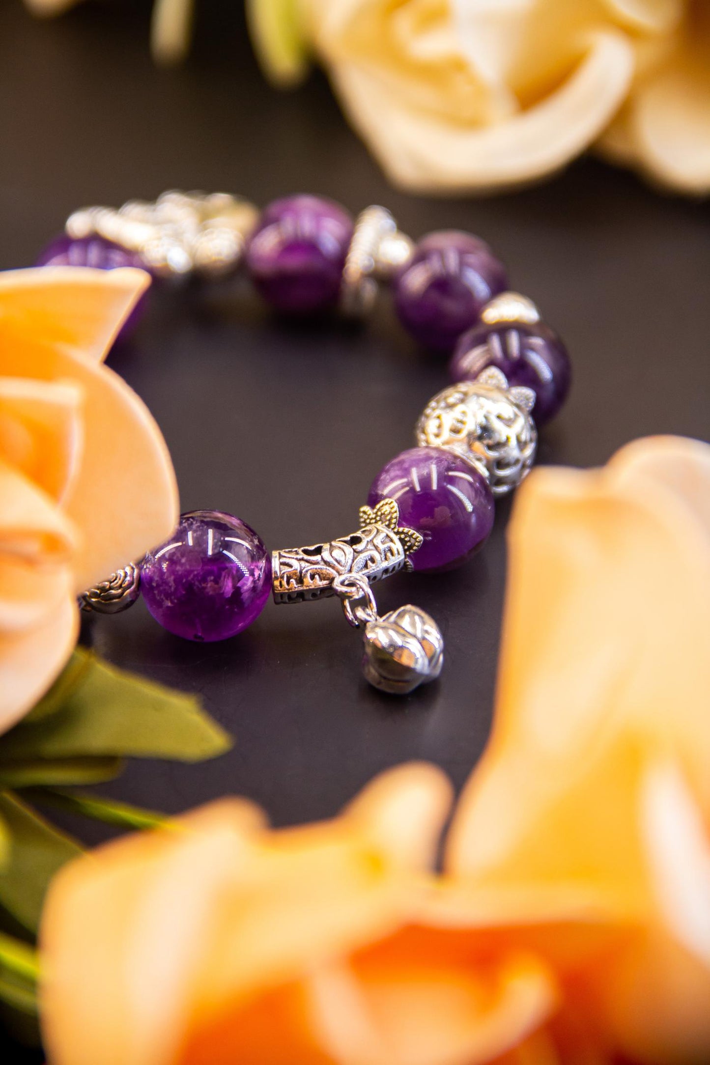 Amethyst Charm Bracelet - A Blend of Elegance and Symbolism