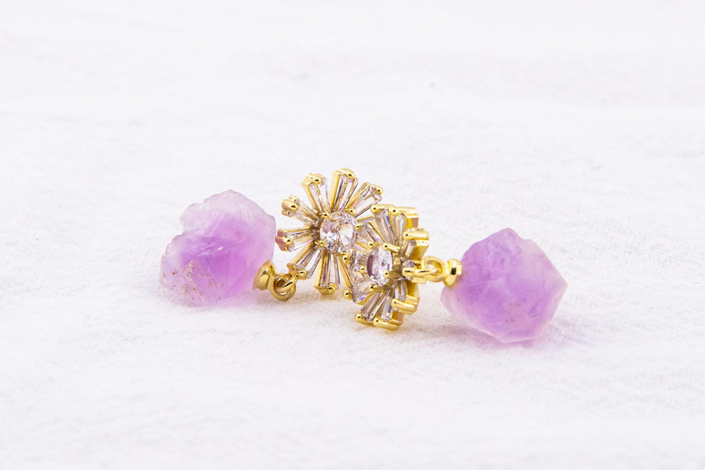 Amethyst Earrings: A Fusion of Natural Beauty and Sparkling Elegance