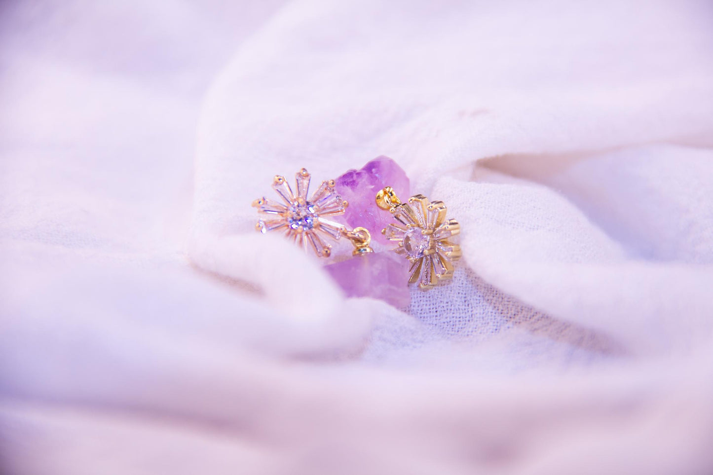 Amethyst Earrings: A Fusion of Natural Beauty and Sparkling Elegance