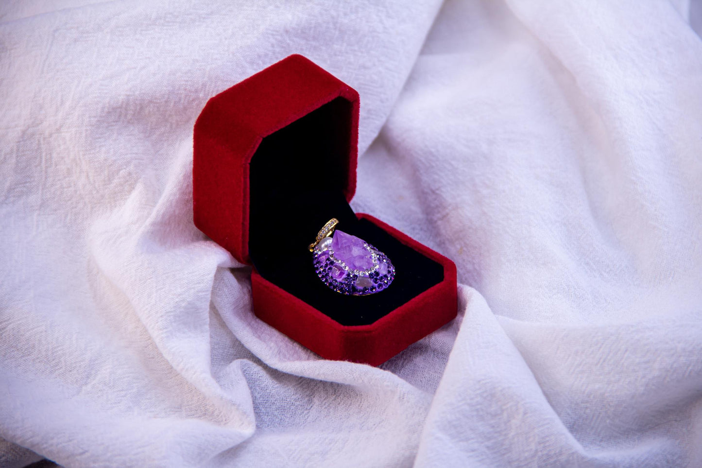 Amethyst Fantasy Pearl Pendant- A Dazzling Fusion of Nature and Luxury